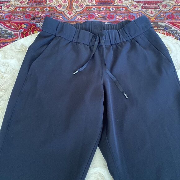 Lululemon On The Fly Jogger Woven Black - Picture 10 of 15